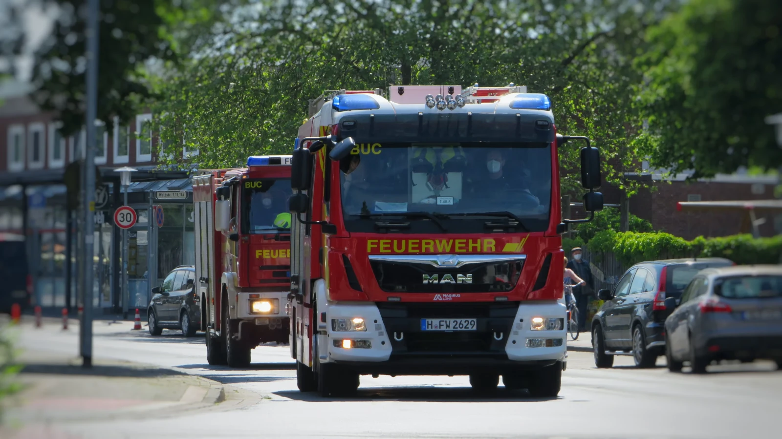 FW Bremerhaven: Verkehrsunfall auf der BAB27 mit 8 Verletzten